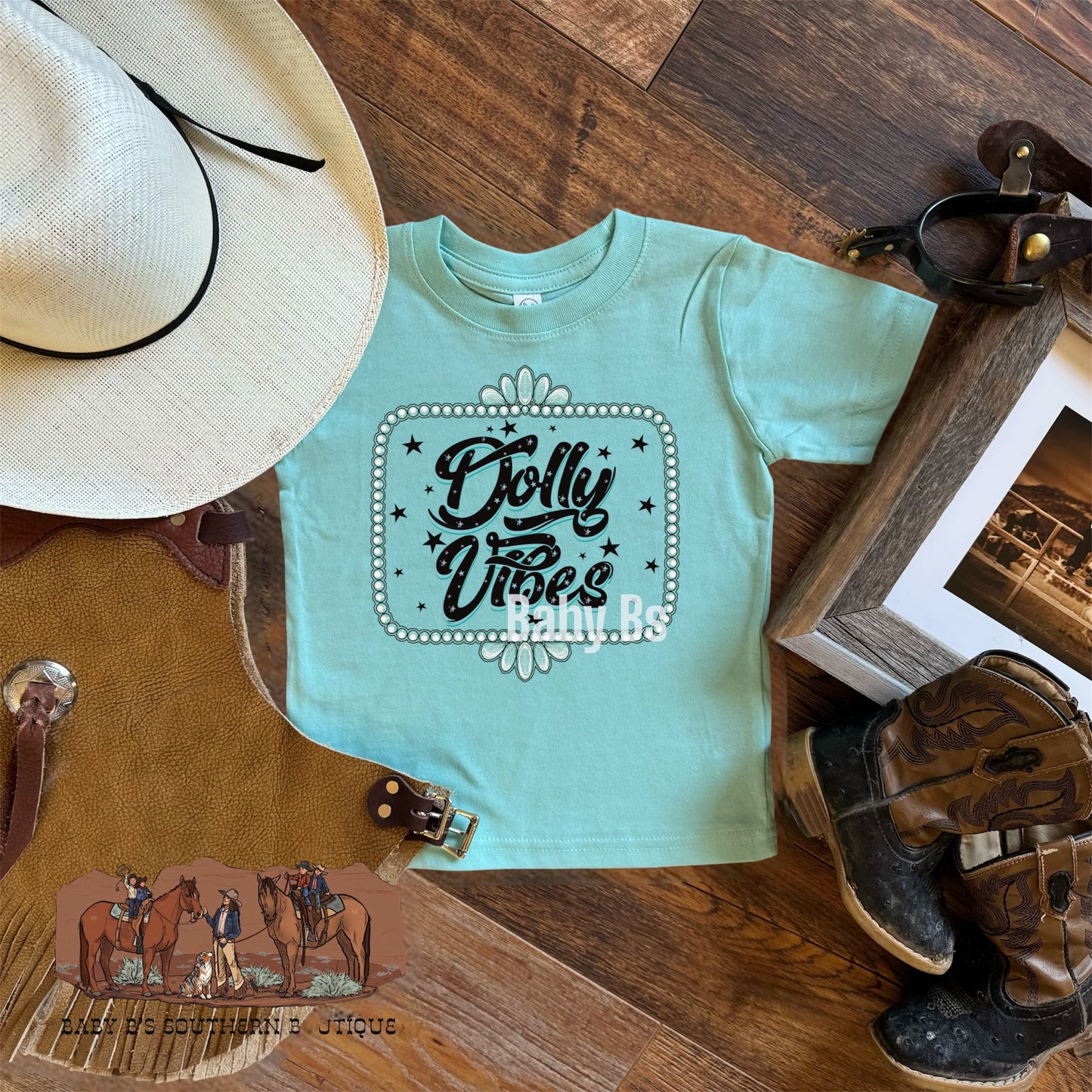 Dolly Vibes T-Shirt